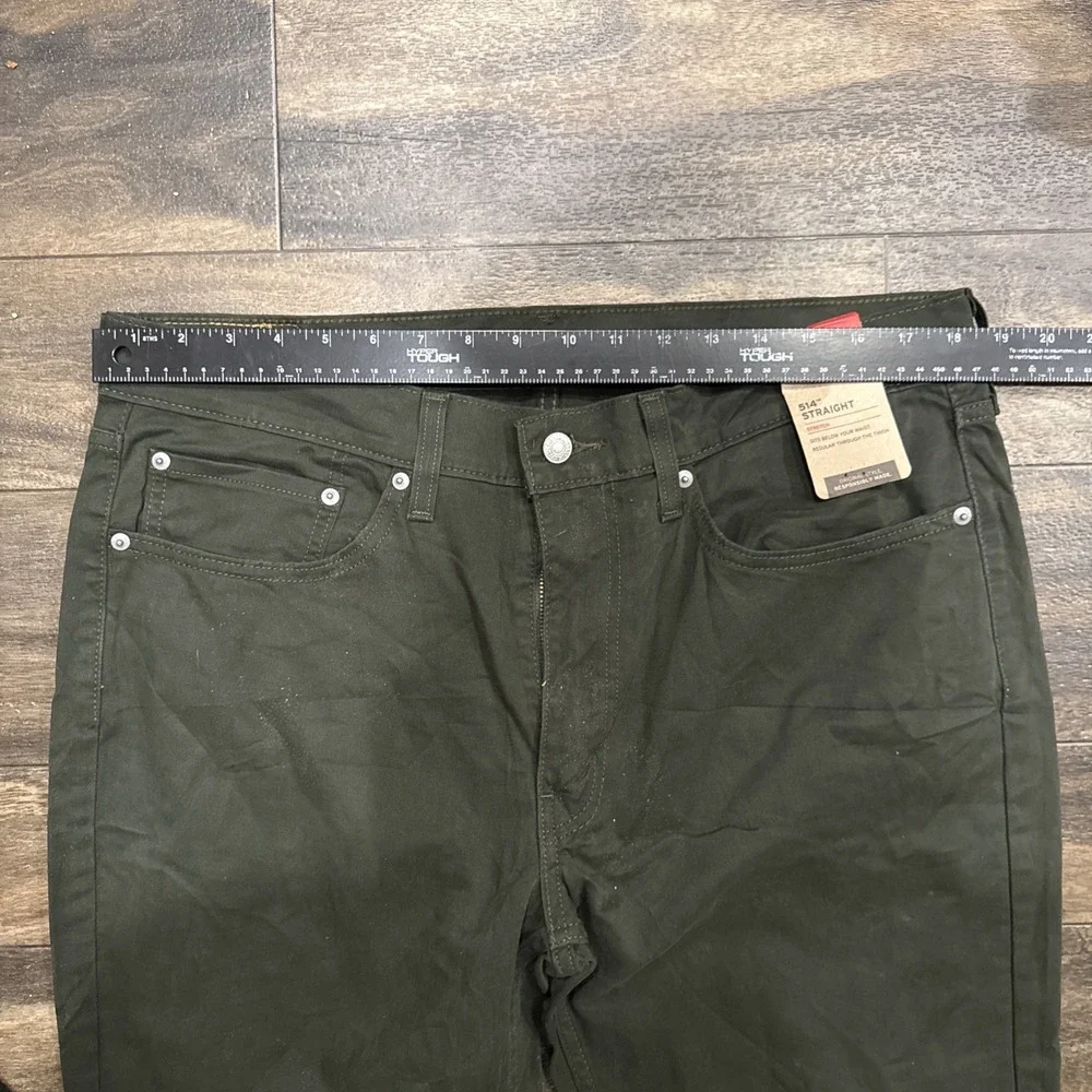 Levi's 514 Relaxed Fit Straight Dark Green Men's Pants Size 36x29 Brand NWTGS